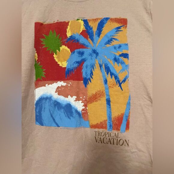 Chemistry Tropical Vacation Graphic Tee - Size XL - Picture 3 of 5